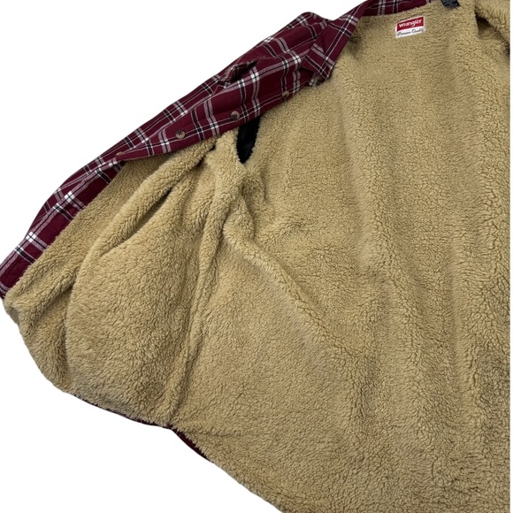 Wrangler Shirt Mens XL Red Plaid Sherpa Lined Shacket Button Up - Picture 5 of 10